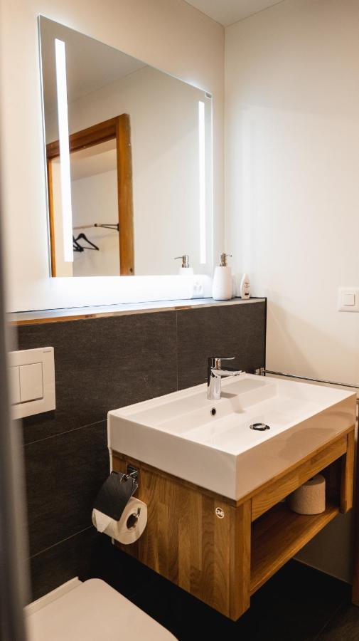 Wunderstay Alpine 403 Centric Balcony/view Apartamento Davos